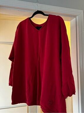 Vintage Avenue Sport Red V-Neck Top